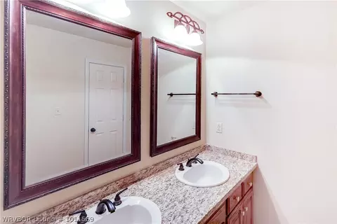 2701 Canterbury Cir, Fort Smith, AR 72903 photo 11