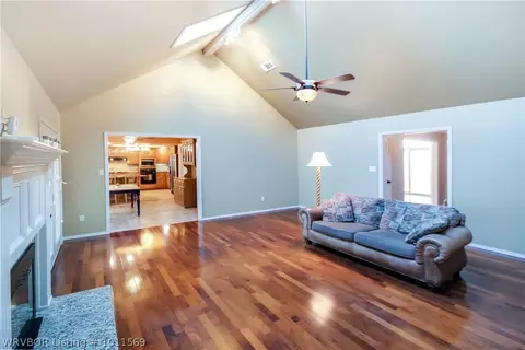 2701 Canterbury Cir, Fort Smith, AR 72903 photo 4