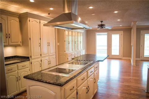 11007 Hunters Point Rd, Fort Smith, AR 72903 photo 6