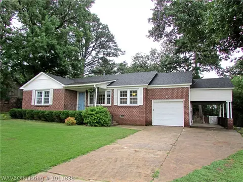 5220 Highland Dr, Fort Smith, AR 72903 photo 1