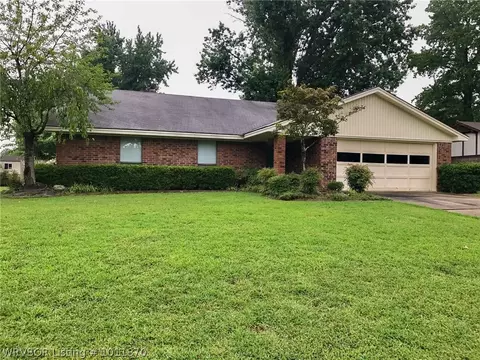 3000 Riverbend Dr, Fort Smith, AR 72903 photo 2