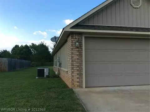 518 Black Creek Ln, Hackett, AR 72937 photo 2