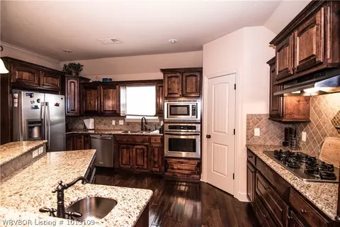 3014 Lake Overlook Ct, Fort Smith, AR 72903 photo 2