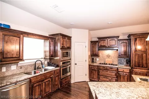 3014 Lake Overlook Ct, Fort Smith, AR 72903 photo 3