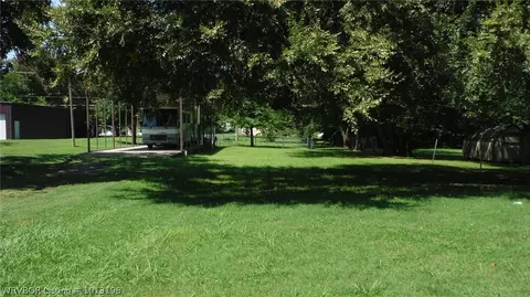 111 N Greenwood St, Charleston, AR 72933
