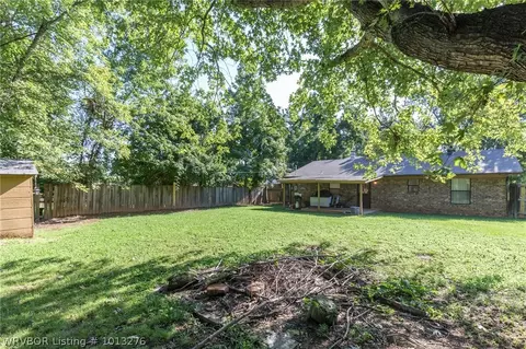 1411 14th Cir, Barling, AR 72923 photo 18