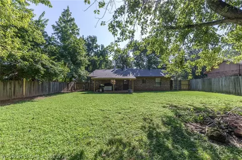 1411 14th Cir, Barling, AR 72923 photo 17