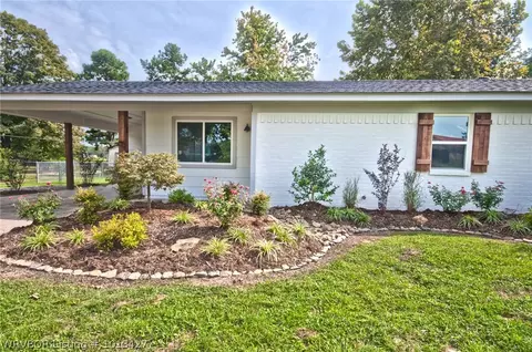 2203 Barbara Ln, Lavaca, AR 72941 photo 1