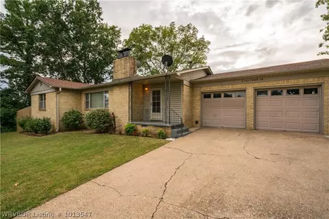 2 Eastwood Dr, Fort Smith, AR 72903 photo 2