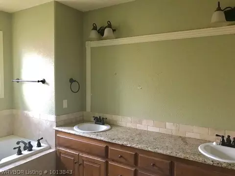 6200 Ironwood Ln, Fort Smith, AR 72916 photo 9