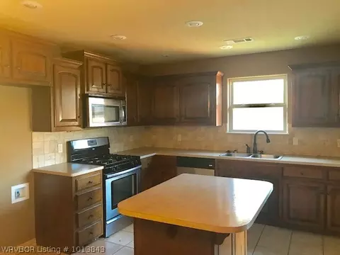 6200 Ironwood Ln, Fort Smith, AR 72916 photo 5
