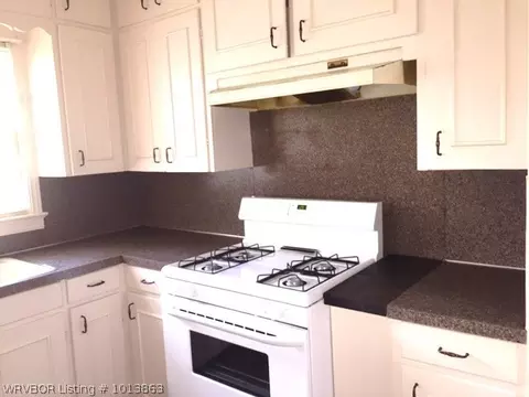 2219 W St, Fort Smith, AR 72901 photo 9