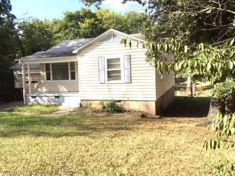 2219 W St, Fort Smith, AR 72901 photo 3