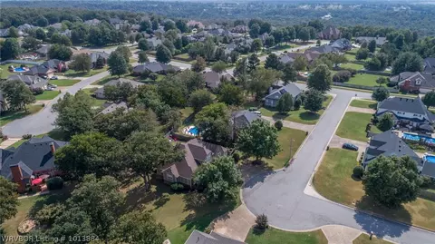 10801 Barrington Ln, Fort Smith, AR 72908 photo 2