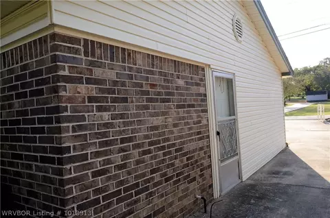 1104 22nd St, Barling, AR 72923 photo 18