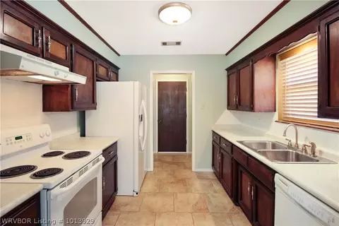 3217 57th St, Fort Smith, AR 72903 photo 7