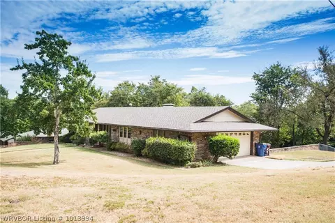 3000 Beverley Dr, Fort Smith, AR 72901 photo 2