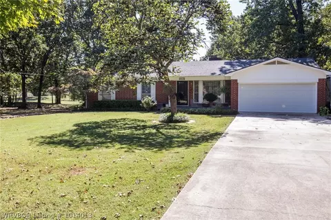9518 Painter Dr, Fort Smith, AR 72903 photo 1
