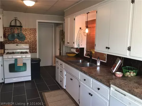 1211 S Division St, Lavaca, AR 72941 photo 3