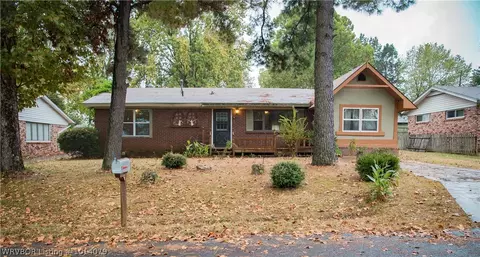 1403 H St, Barling, AR 72923 photo 1