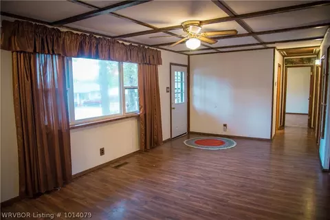 1403 H St, Barling, AR 72923 photo 3