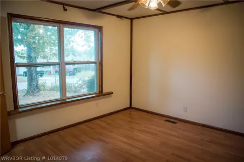1403 H St, Barling, AR 72923 photo 9