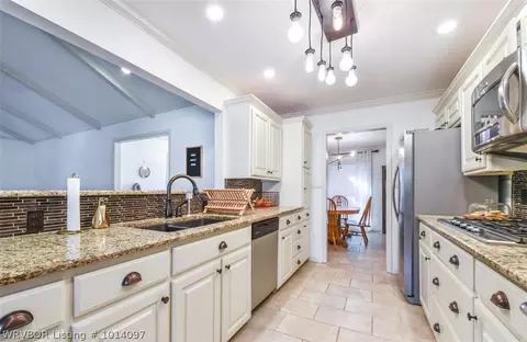 10701 Hunters Point Rd, Fort Smith, AR 72903 photo 9