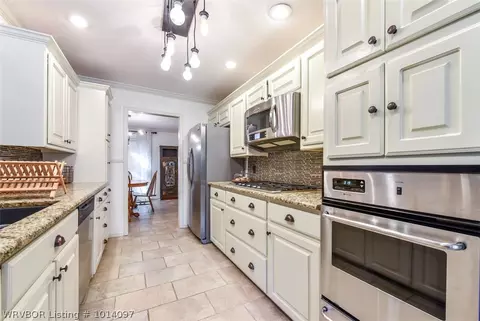 10701 Hunters Point Rd, Fort Smith, AR 72903 photo 8