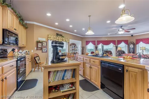 5820 Military Rd, Lavaca, AR 72941 photo 9
