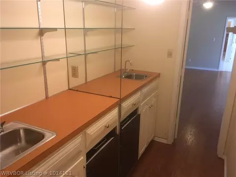 2107 Camelot Dr, Fort Smith, AR 72903 photo 8