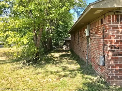 406 S 29th St, Ozark, AR 72949 photo 10