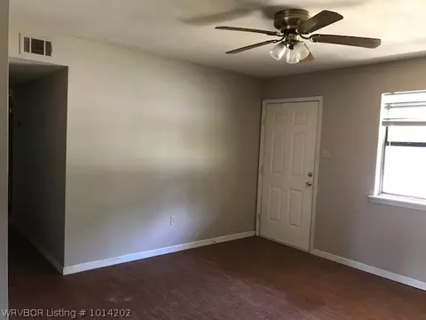 406 S 29th St, Ozark, AR 72949 photo 4