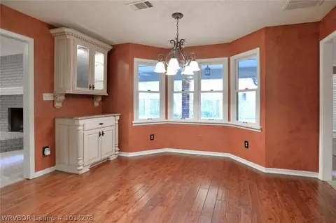 9900 Foxboro Rd, Fort Smith, AR 72903 photo 5