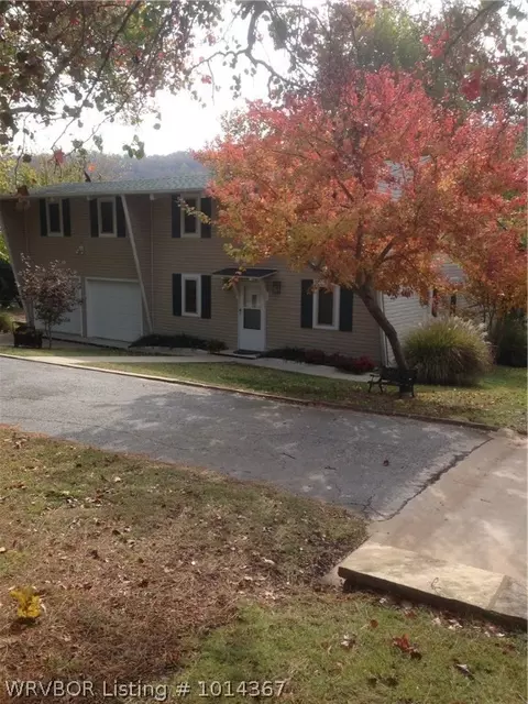 910 Wofford Lake Rd, Fort Smith, AR 72916 photo 1