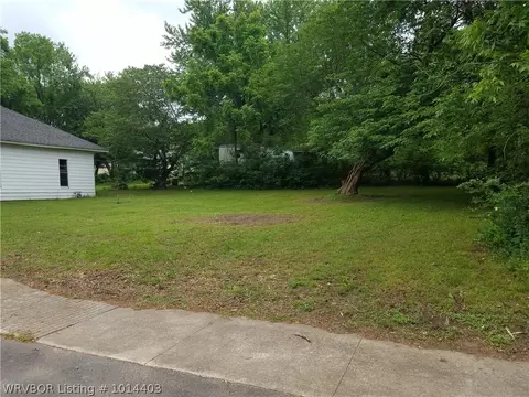 227 Main St, Altus, AR 72821 photo 1