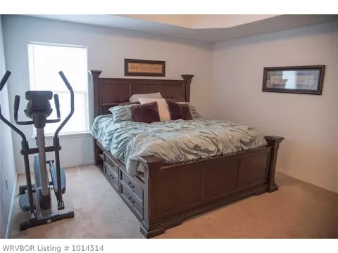 216 Colony Ct, Barling, AR 72923 photo 10