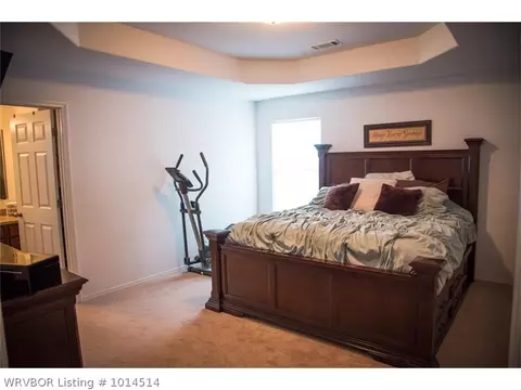 216 Colony Ct, Barling, AR 72923 photo 9