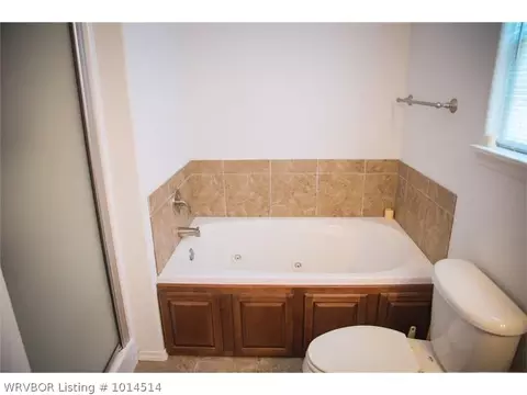 216 Colony Ct, Barling, AR 72923 photo 12
