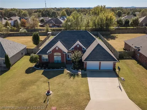 5912 Cedar Break Dr, Fort Smith, AR 72916 photo 2