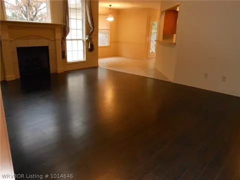 513 S 14th St, Lavaca, AR 72941 photo 5