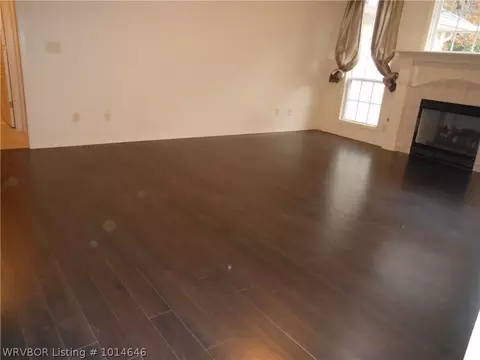 513 S 14th St, Lavaca, AR 72941 photo 4
