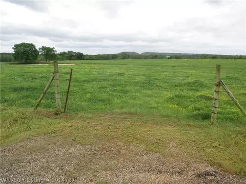 1821 Dodie Ln, Fort Smith, AR 72916 photo 1
