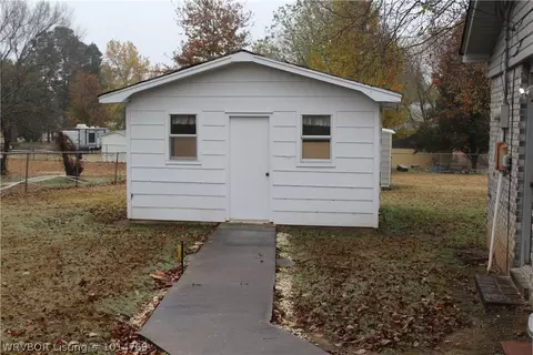 203 Cedar St, Hackett, AR 72937 photo 8
