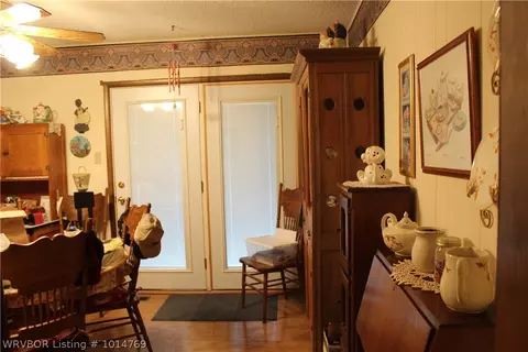 203 Cedar St, Hackett, AR 72937 photo 5
