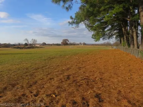 3039 Davis St, Lavaca, AR 72941 photo 3
