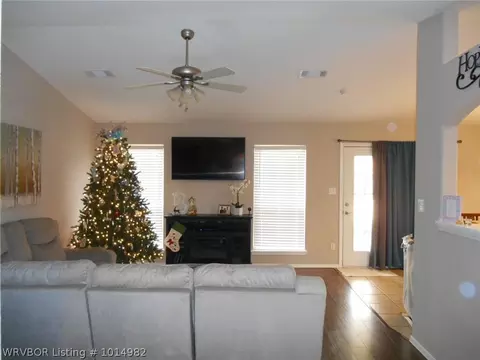 309 Chateau Dr, Fort Smith, AR 72908 photo 2