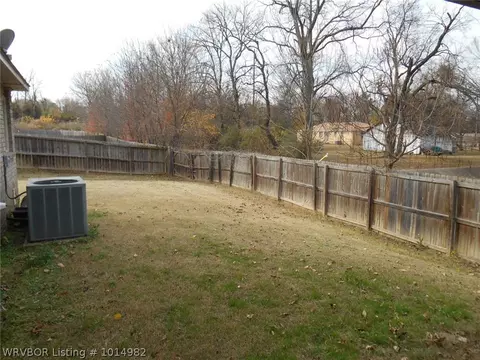 309 Chateau Dr, Fort Smith, AR 72908 photo 22