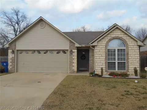 309 Chateau Dr, Fort Smith, AR 72908 photo 1