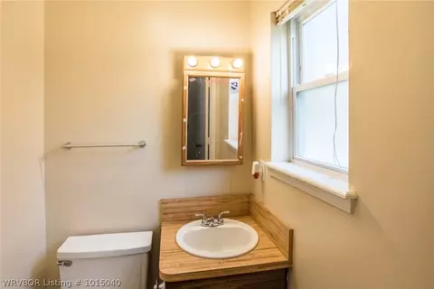 1404 15th Ter, Barling, AR 72923 photo 5