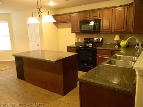 606 Trenton Dr, Fort Smith, AR 72908 photo 4